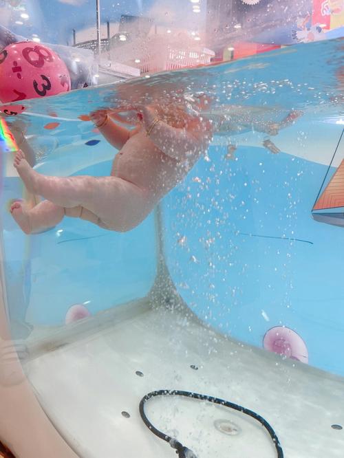 这也太治愈了吧#婴儿游泳  #可爱宝宝